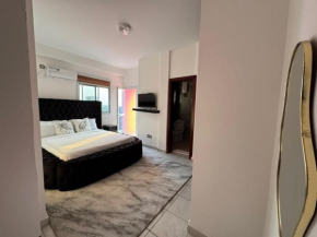 Cozy 3 Bedroom Furnished Apartment,Bonamousadi